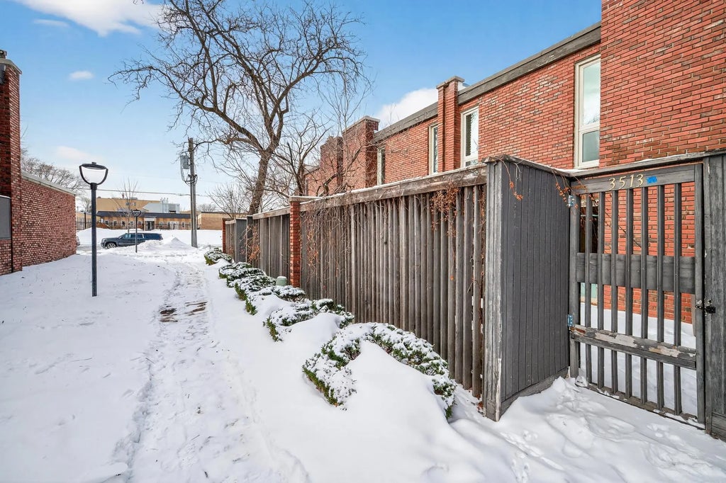 3513 37th Avenue Ne, Saint Anthony