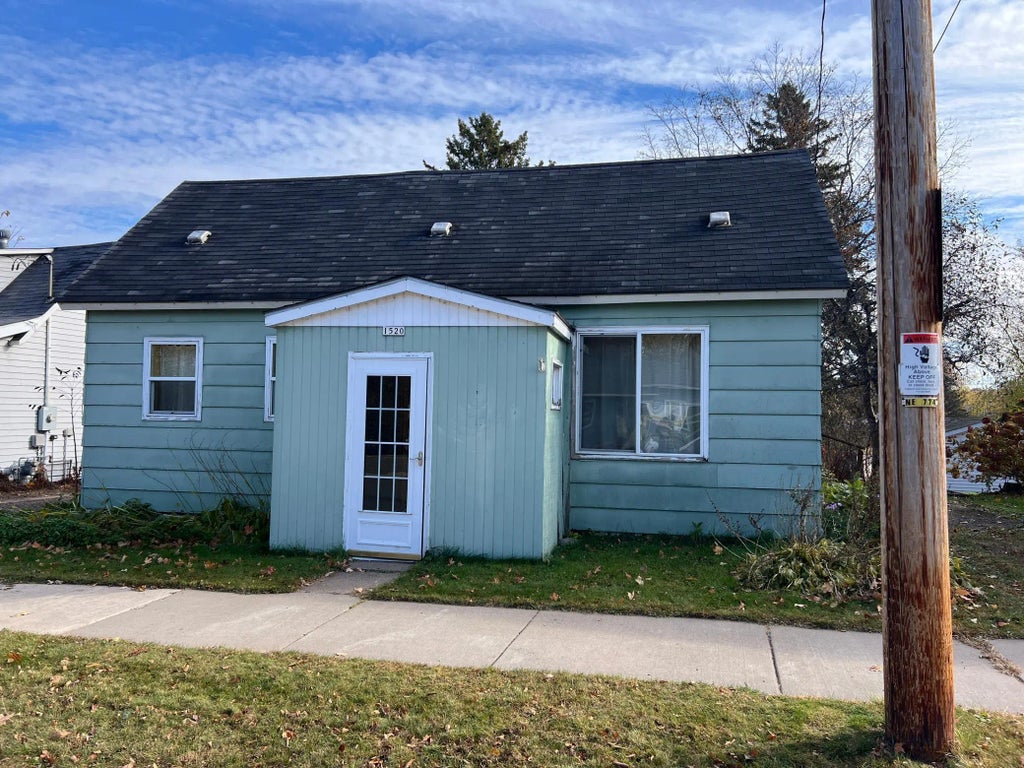 1520 Western Avenue, Cumberland