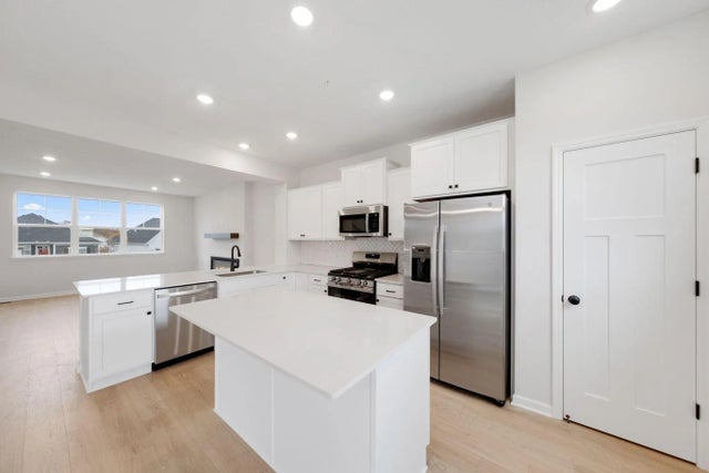 6730 Wildflower Way, Minnetrista