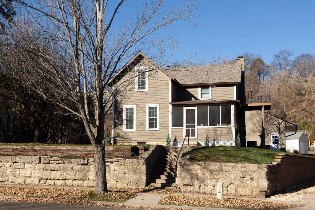 802 West Avenue, Red Wing