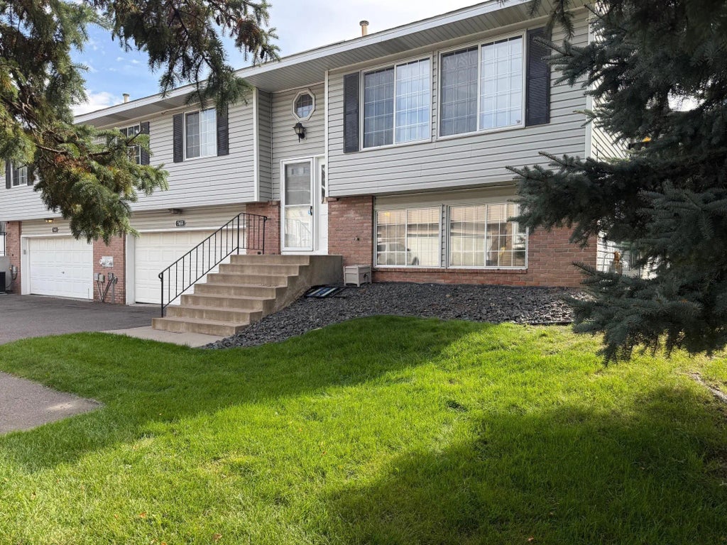 7655 Afton Court, Woodbury