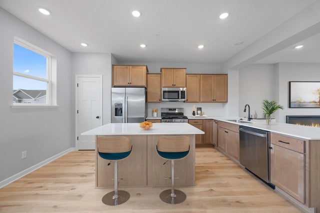 6742 Wildflower Way, Minnetrista