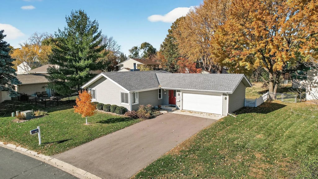 1355 Jurdy Road, Eagan