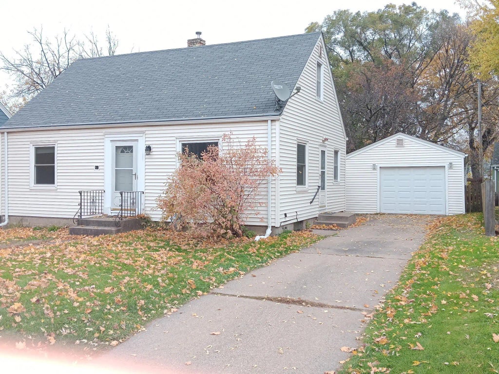 1108 Oakdale Avenue, West Saint Paul