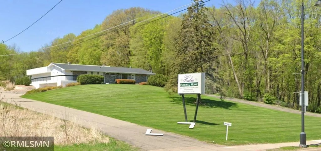 1801 Commerce Boulevard, Mound