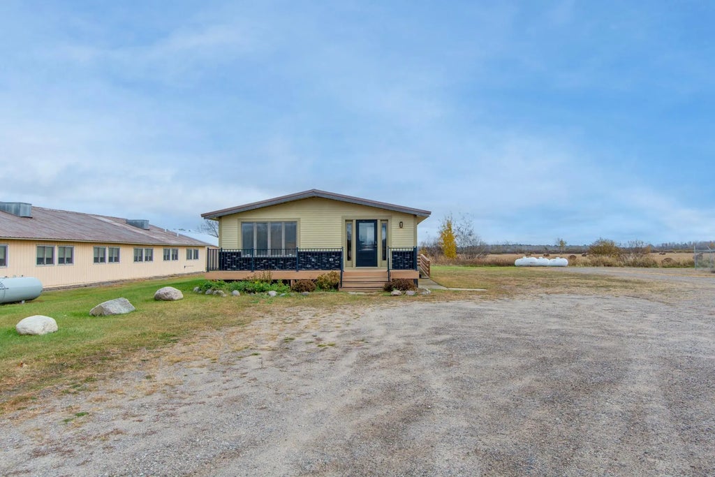 41438 State Highway 65, McGregor