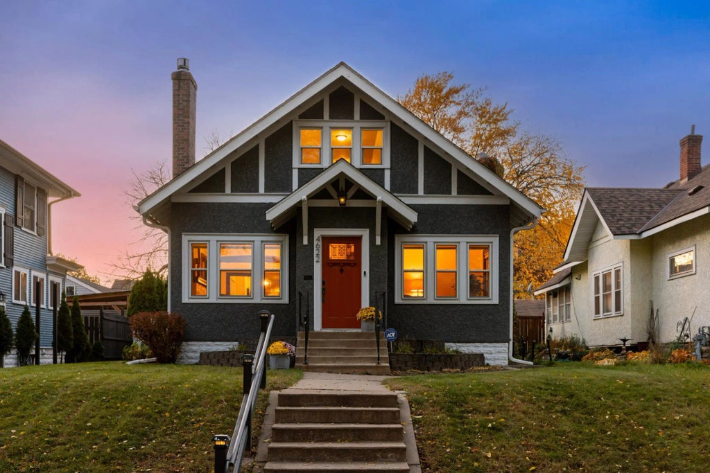 4622 1st Avenue S, Minneapolis