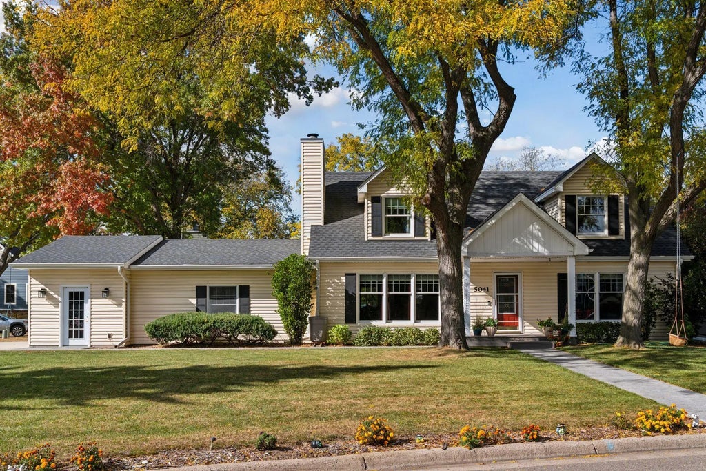 5041 Wood Avenue, White Bear Lake