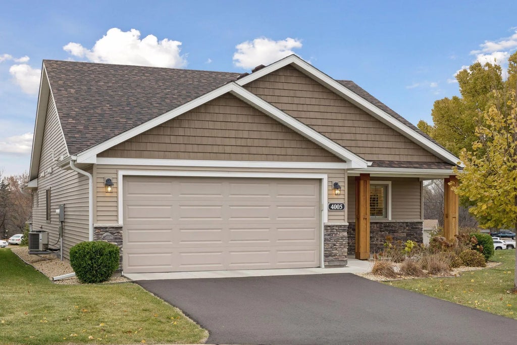 4005 Iris Court, Rockford
