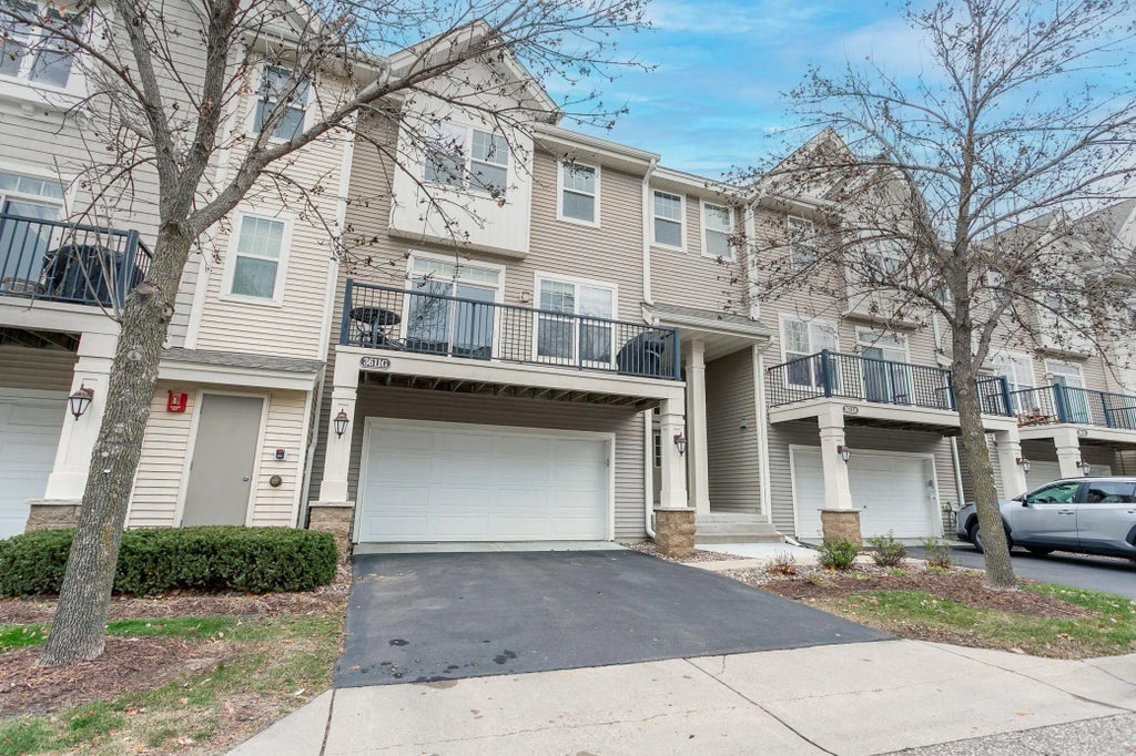 3611 Hazel Trail G, Woodbury