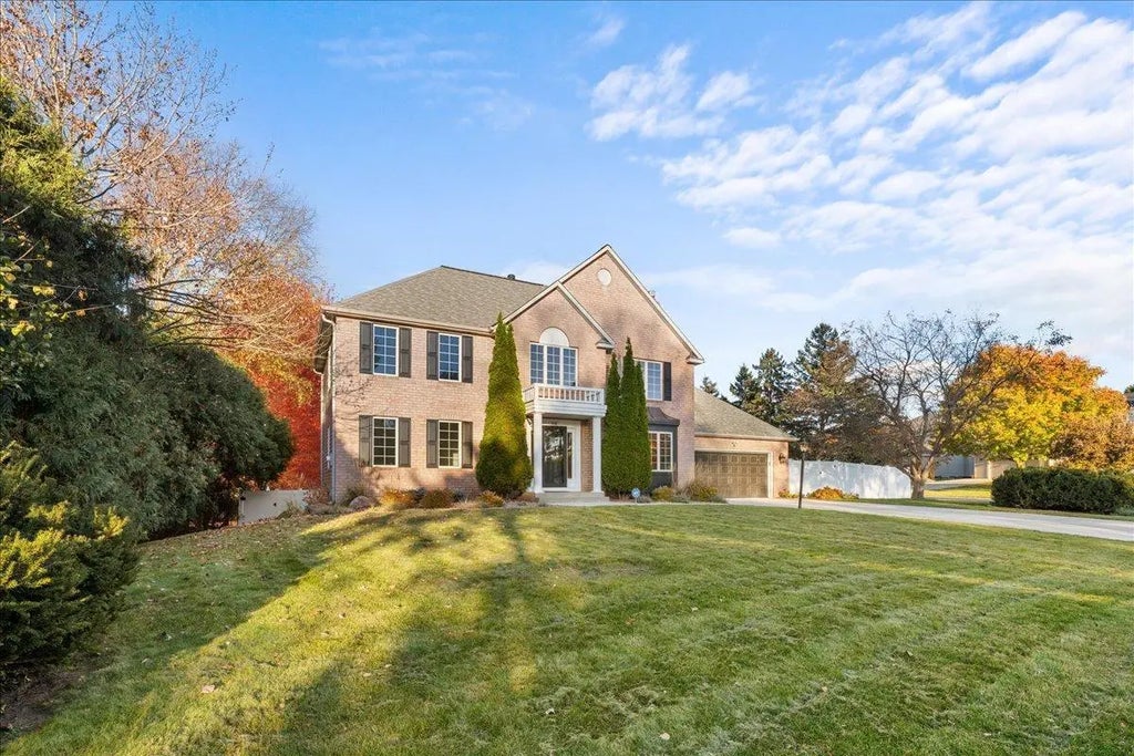9130 Hidden Meadow Road, Woodbury