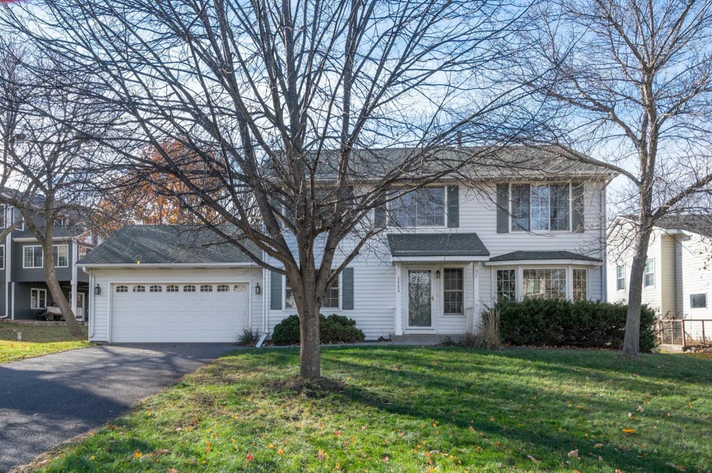 6583 Mistral Lane, Eden Prairie