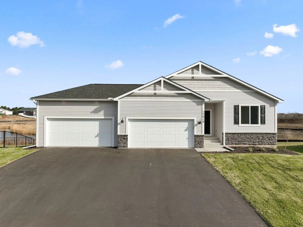 17019 Traprock Street Nw, Ramsey