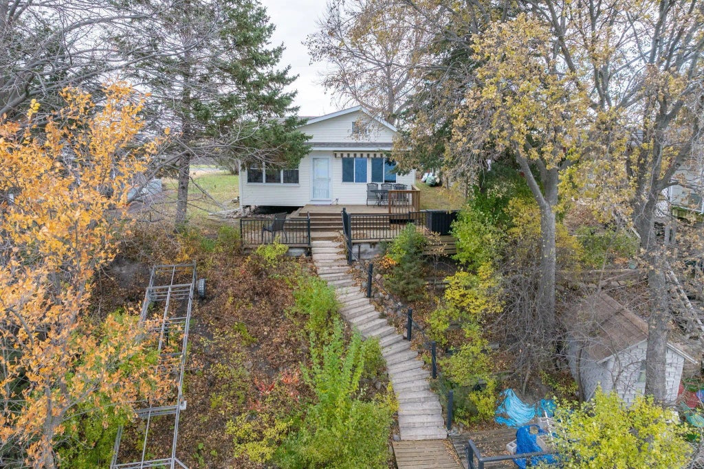 632 Doran Drive, Madison Lake