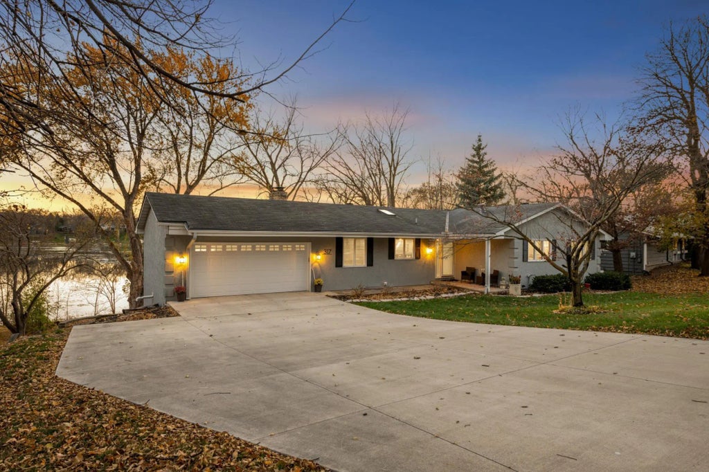 317 Maple Island Road, Burnsville