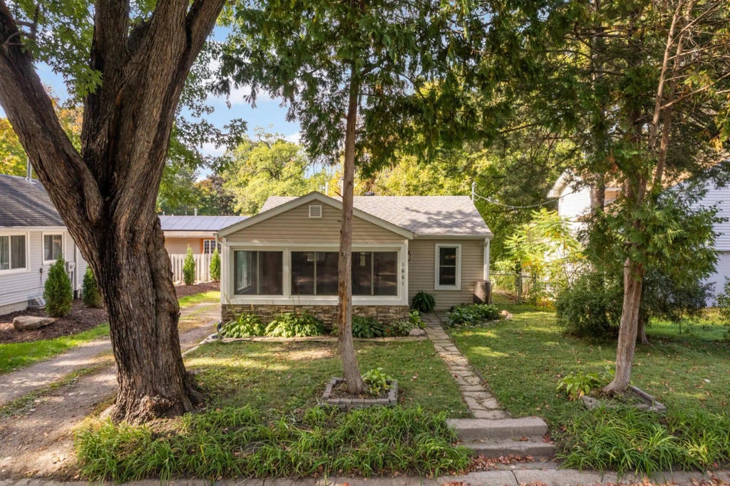 1661 Eagle Lane, Mound