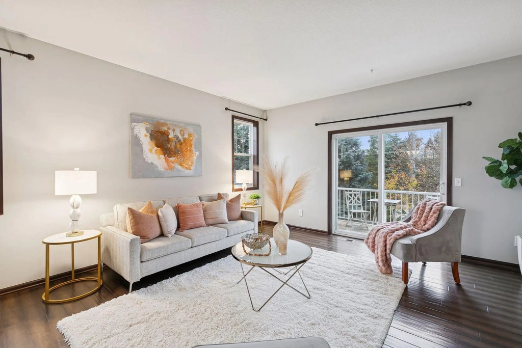 9580 Madison Drive 4, Chanhassen