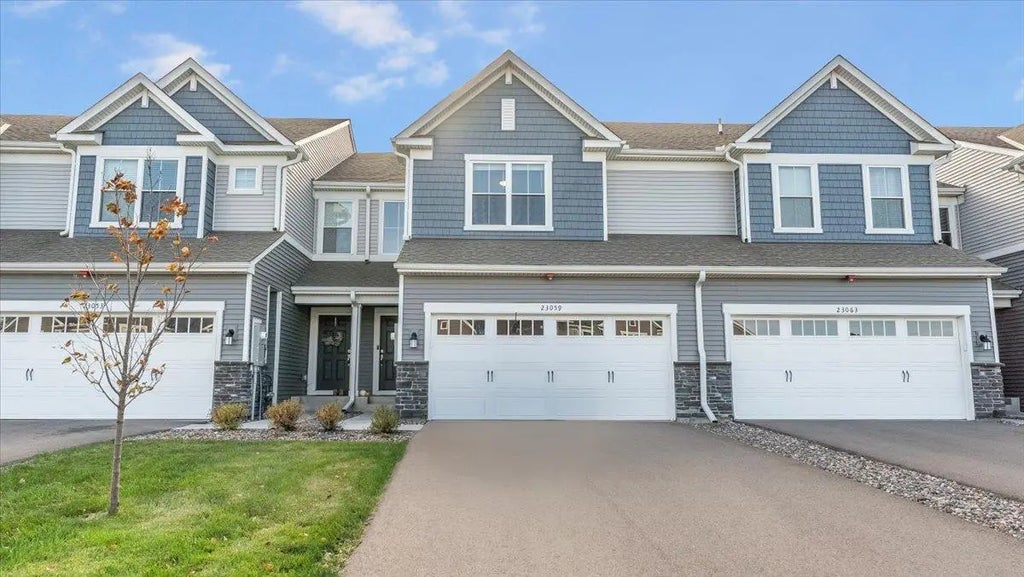 23059 Hazel Lane, Rogers