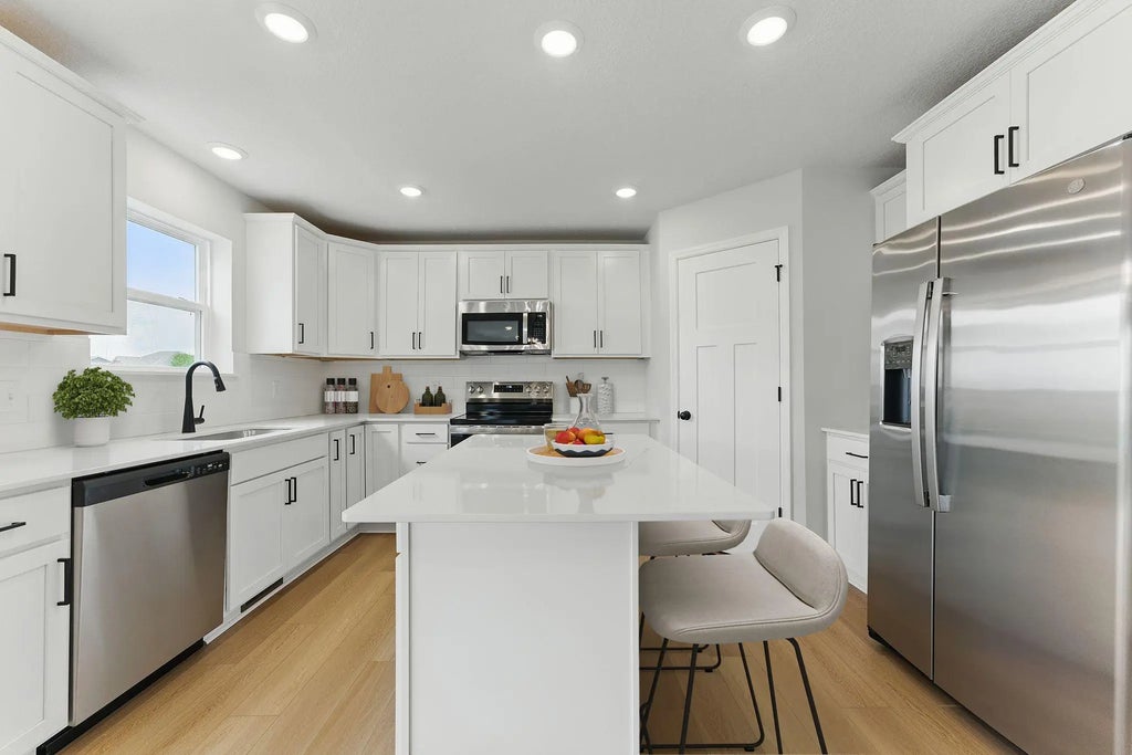 7215 Paris Avenue Ne, Otsego