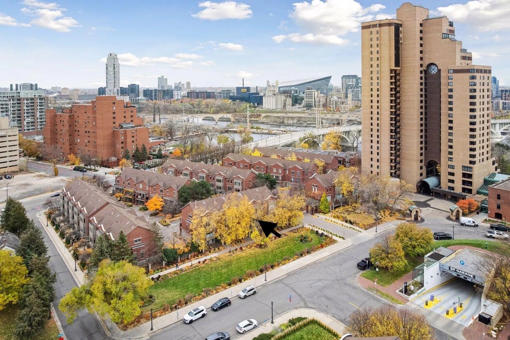 122 Bank Street Se, Minneapolis