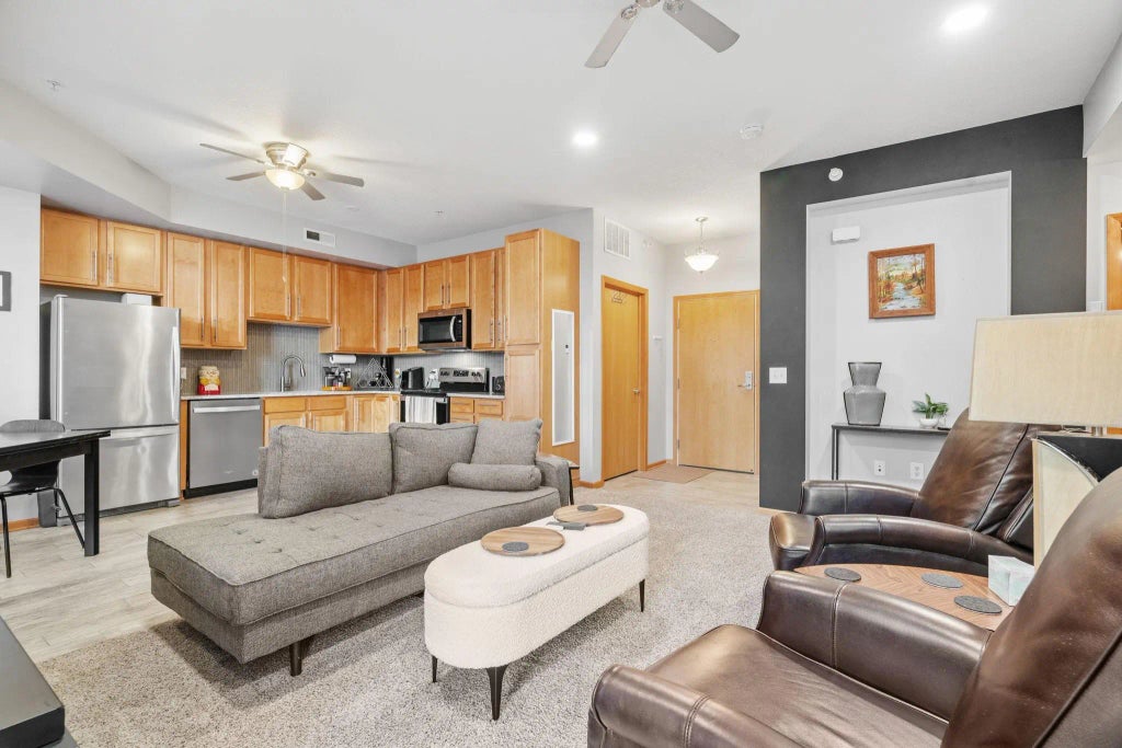 2550 38th Avenue Ne 109, Saint Anthony