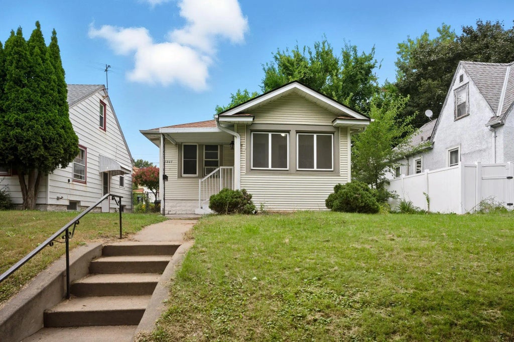 1207 5th Street E, Saint Paul