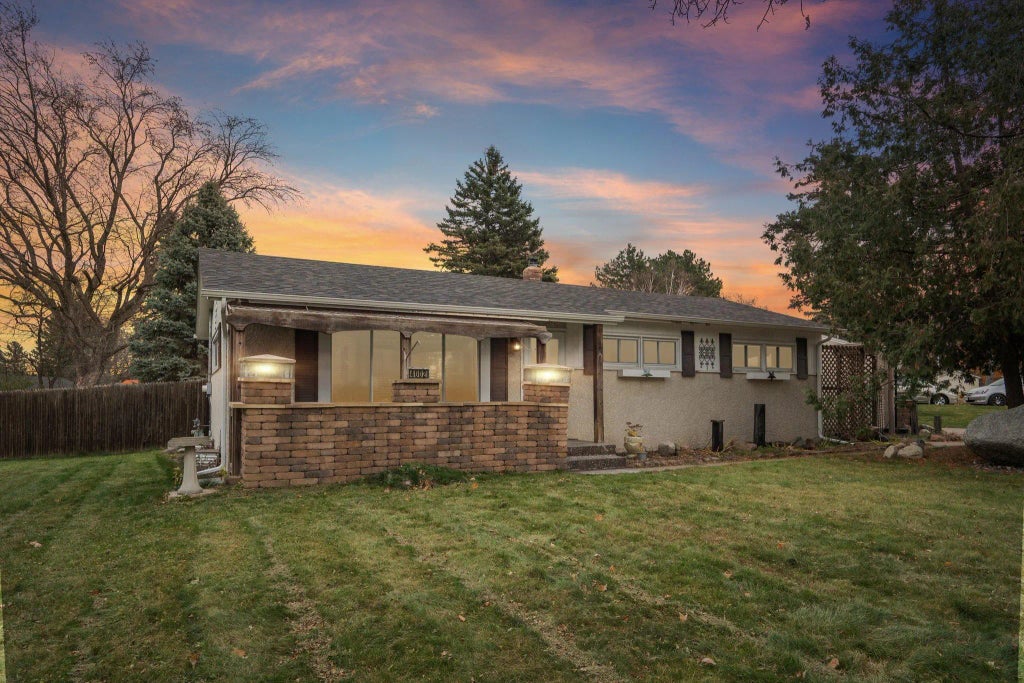 4002 Gisella Boulevard, White Bear Lake