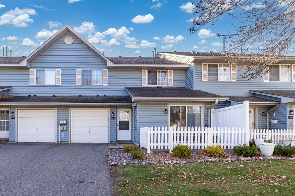 2578 Bedford Court 15, Mendota Heights