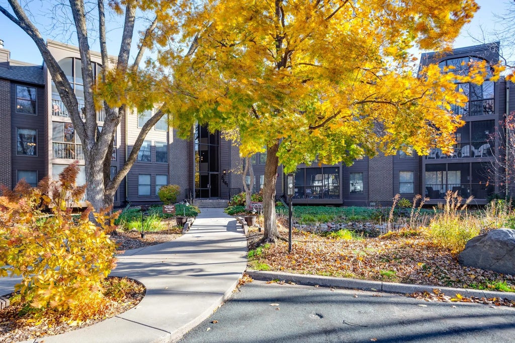 8441 Irwin Road 105, Bloomington