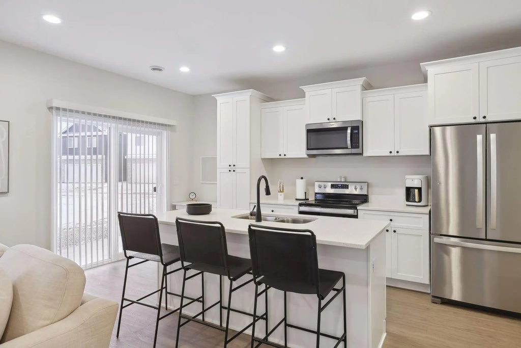 634 Franklin Street, Roberts