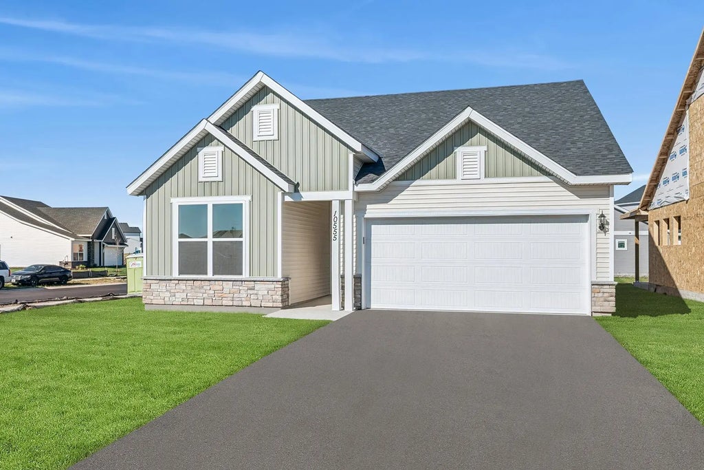 10555 Harbor Lane N, Maple Grove