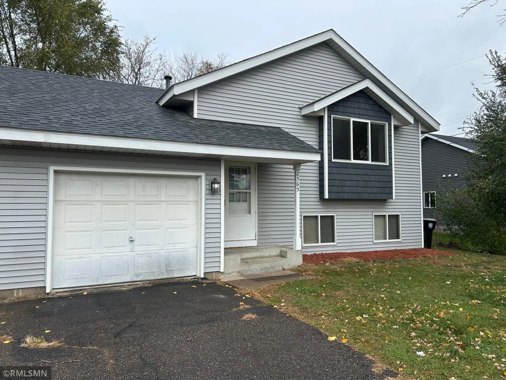 2565 County Road I, Mounds View