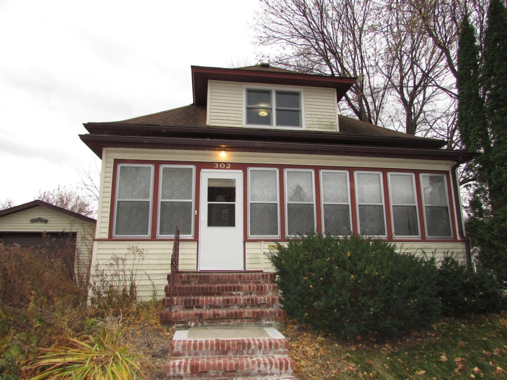 302 Victoria Street, Fairmont