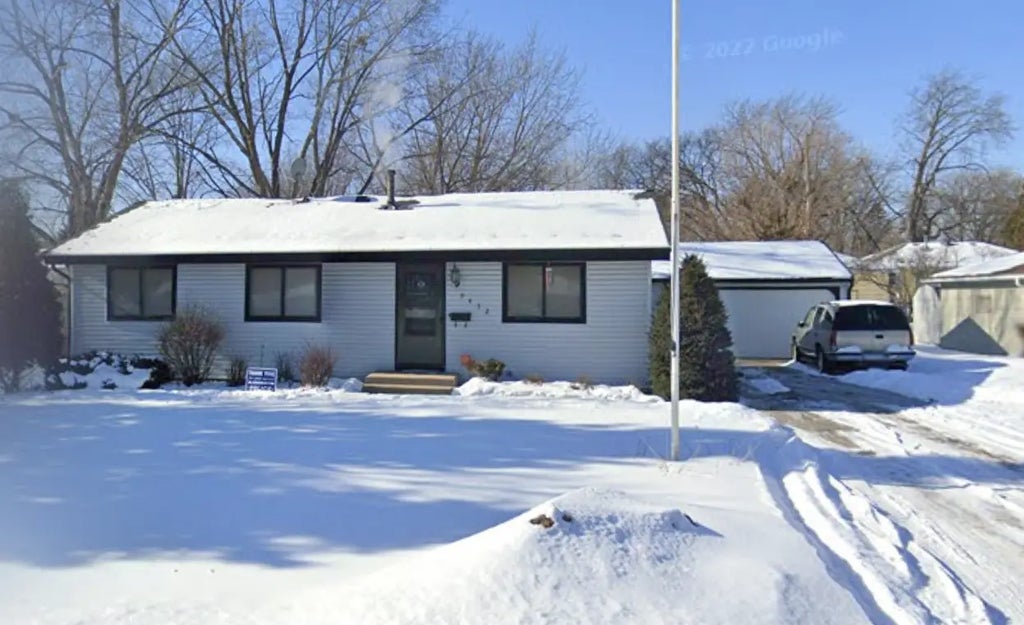 9432 Park Avenue S, Bloomington