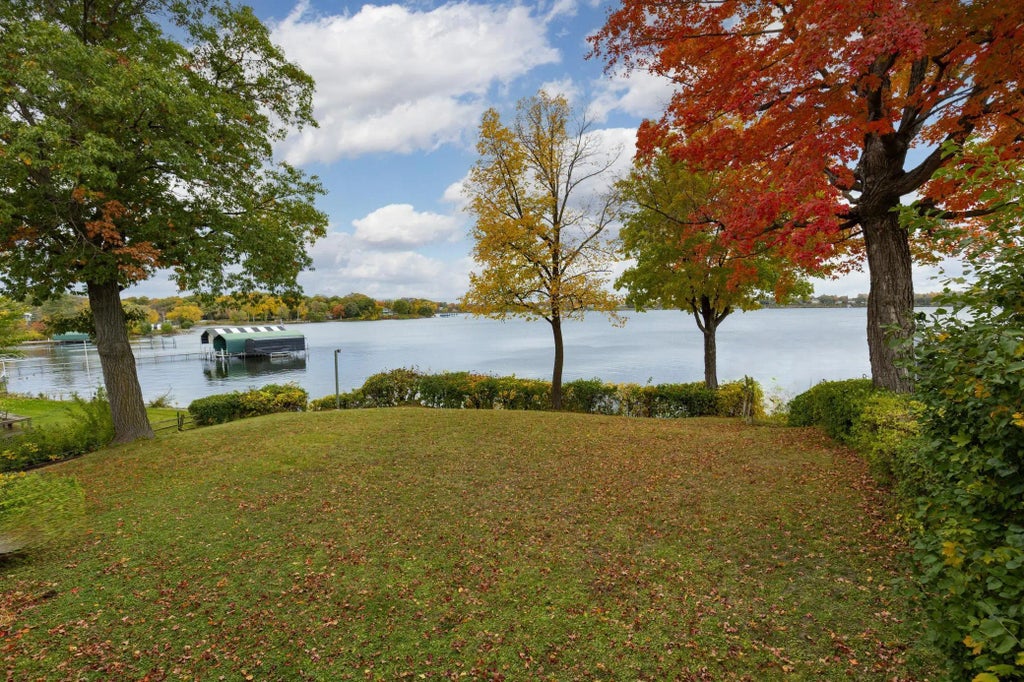 36 X Interlachen Court, Tonka Bay