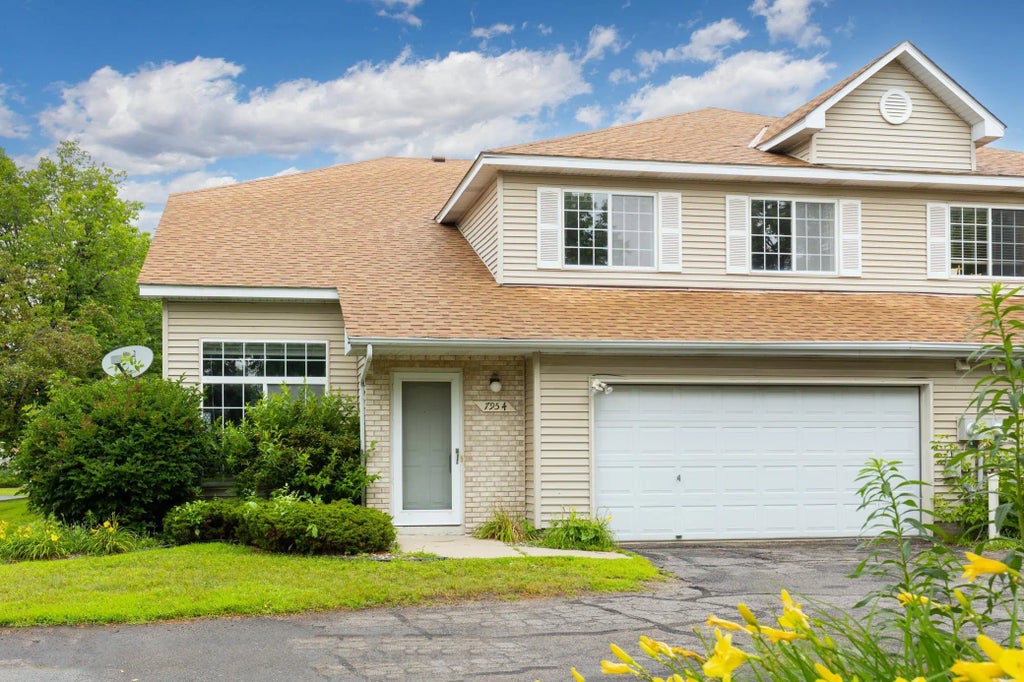 7954 Timber Lake Drive, Eden Prairie