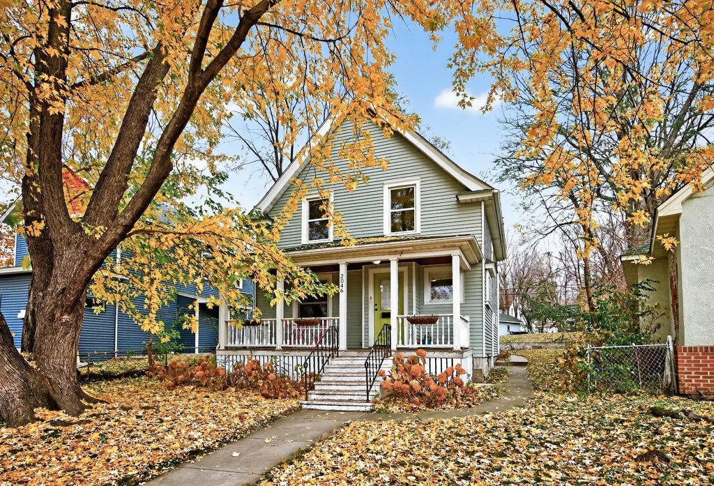 2046 James Avenue N, Minneapolis