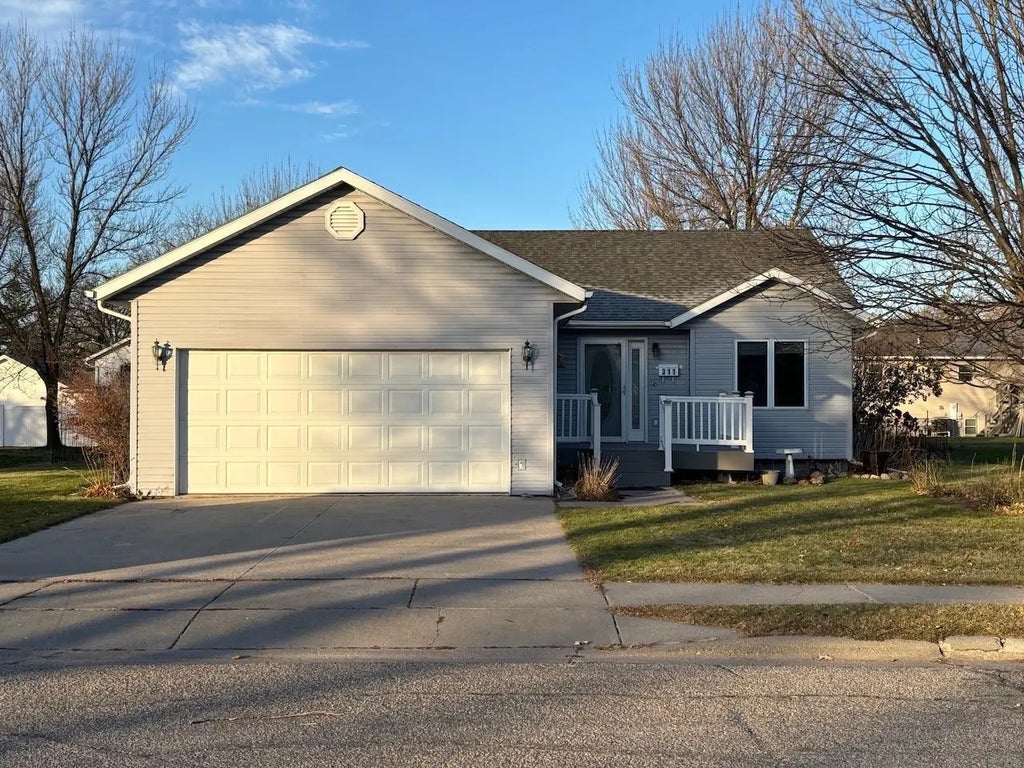 311 Kendall Avenue S, Thief River Falls