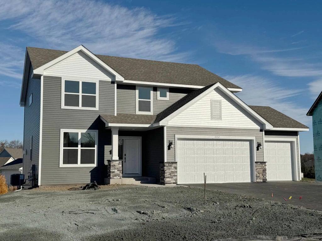 1052 Ashbury Lane Ne, Hanover