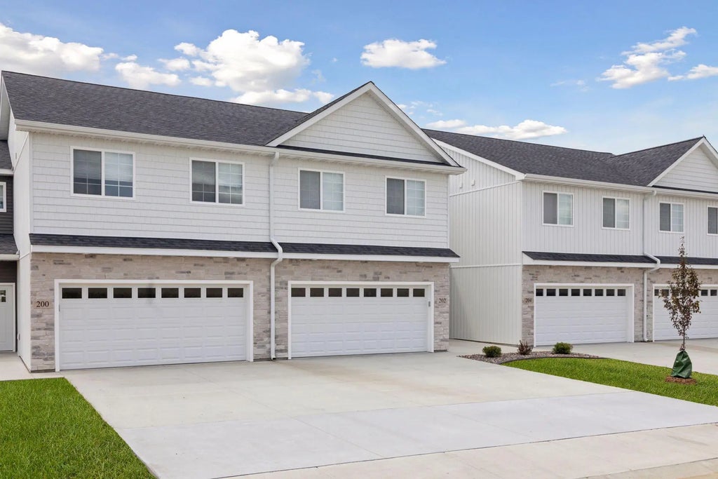 640 Franklin Street, Roberts