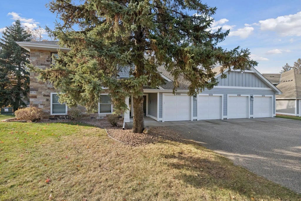 6982 Langford Court, Edina