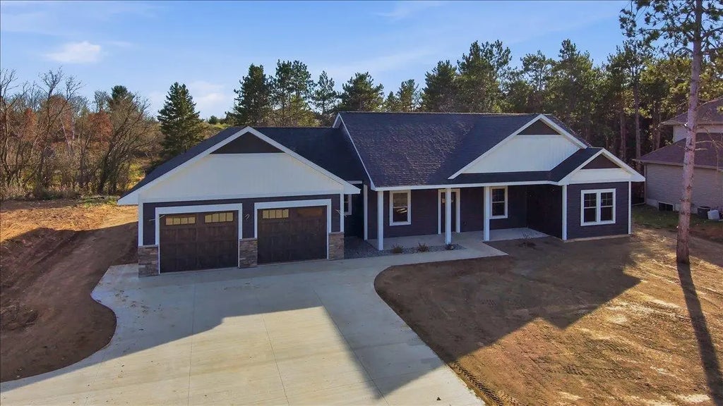 1422 Creekwood Drive, New Richmond