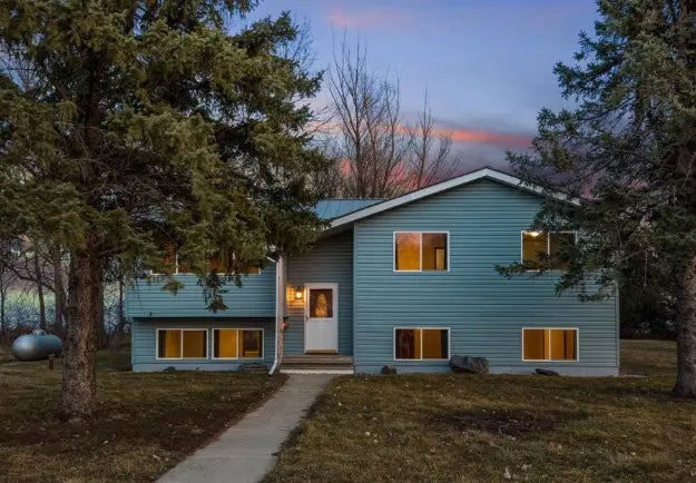 17385 142nd Street, Young America Twp