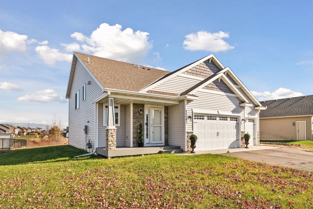 8666 Ebersole Avenue, Monticello