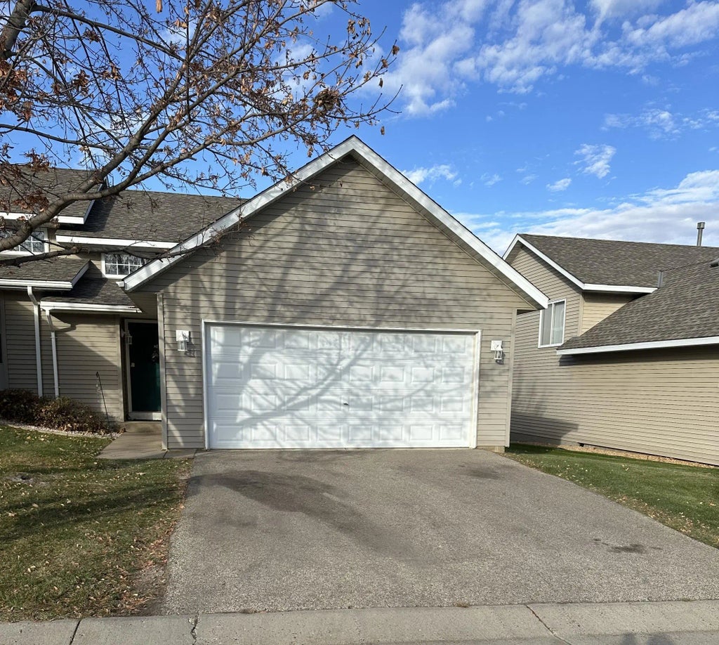 2762 Ridgeview Drive, Red Wing