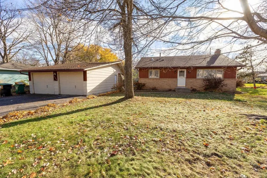 6609 74 1/2 Avenue N, Brooklyn Park