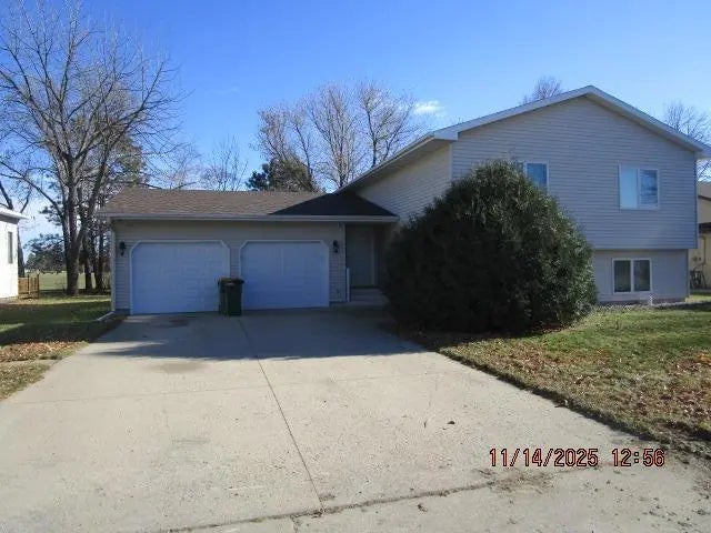 734 Richland Street, Wahpeton