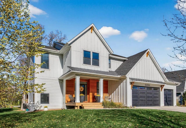26390 Alexander Lane, Shorewood