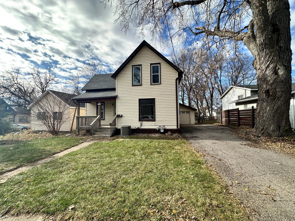 125 10th Avenue Se, Rochester