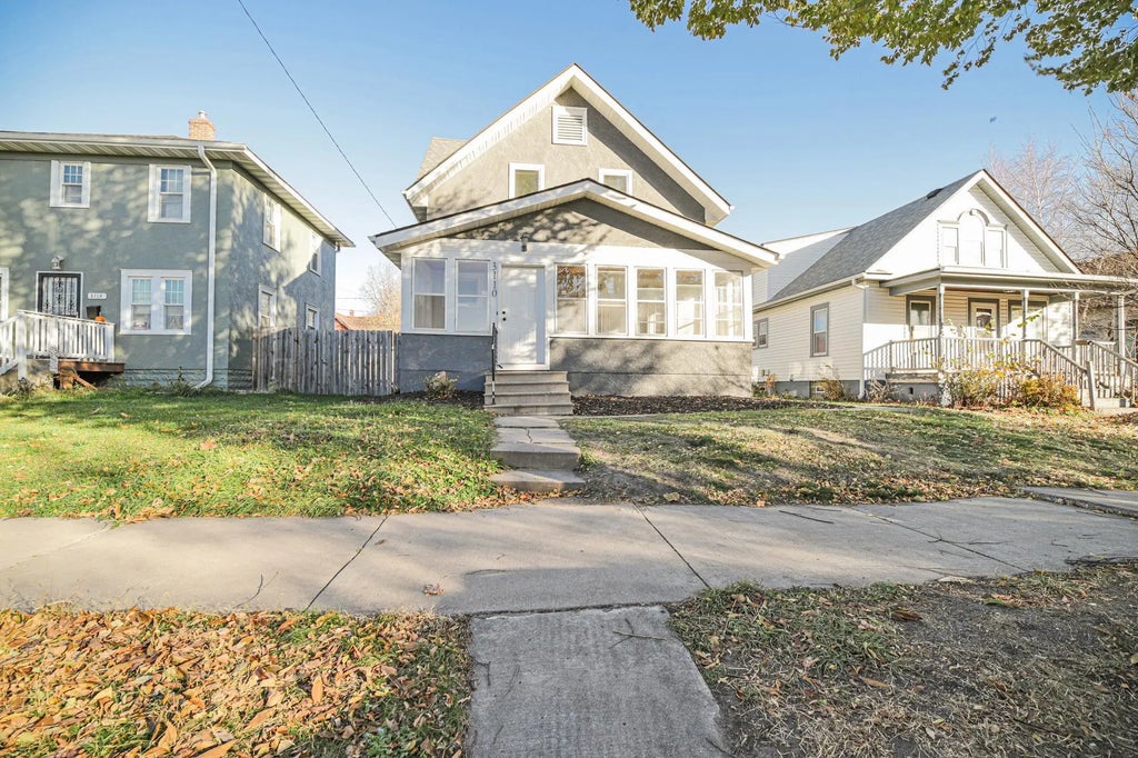 3110 Knox Avenue N, Minneapolis